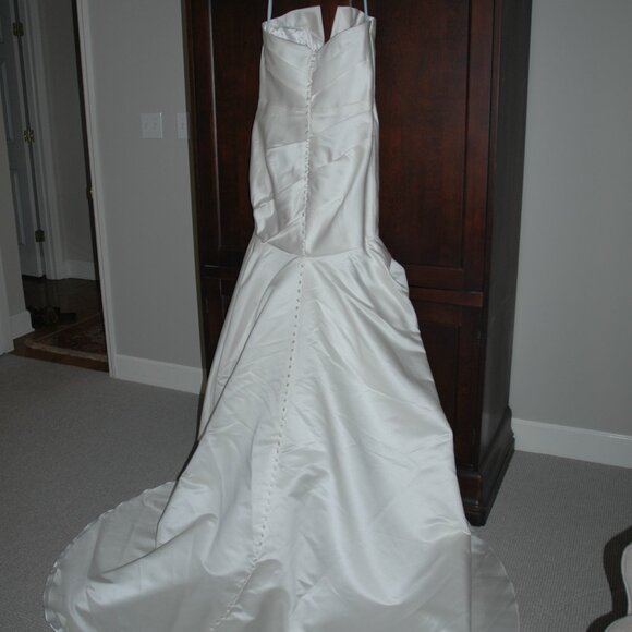 Brand New Wedding Dress - Heidi Elnora Atelier Metta Renae - Picture 4 of 8